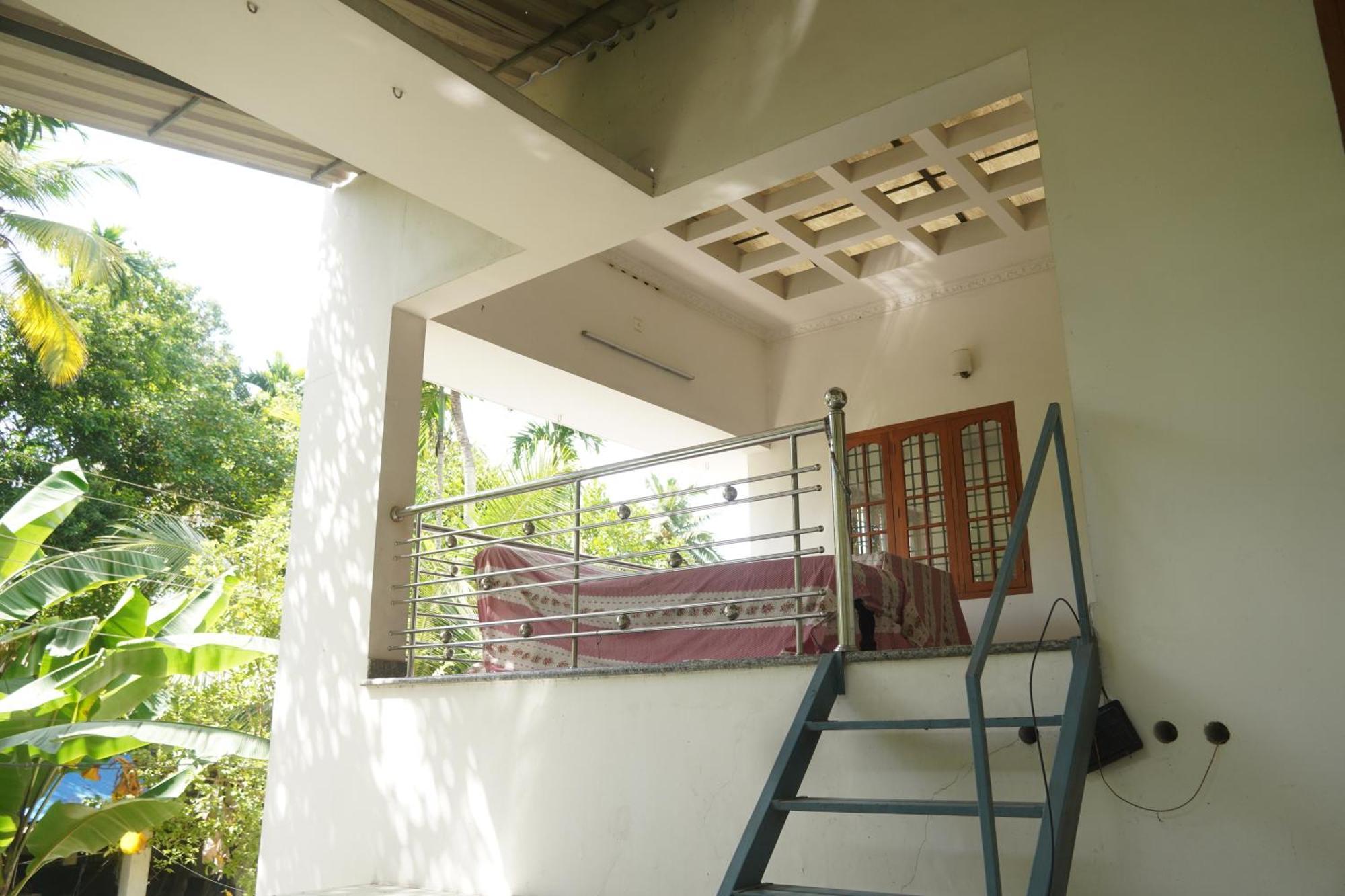 Joby Homestay Kadamakudy Kochi Luaran gambar