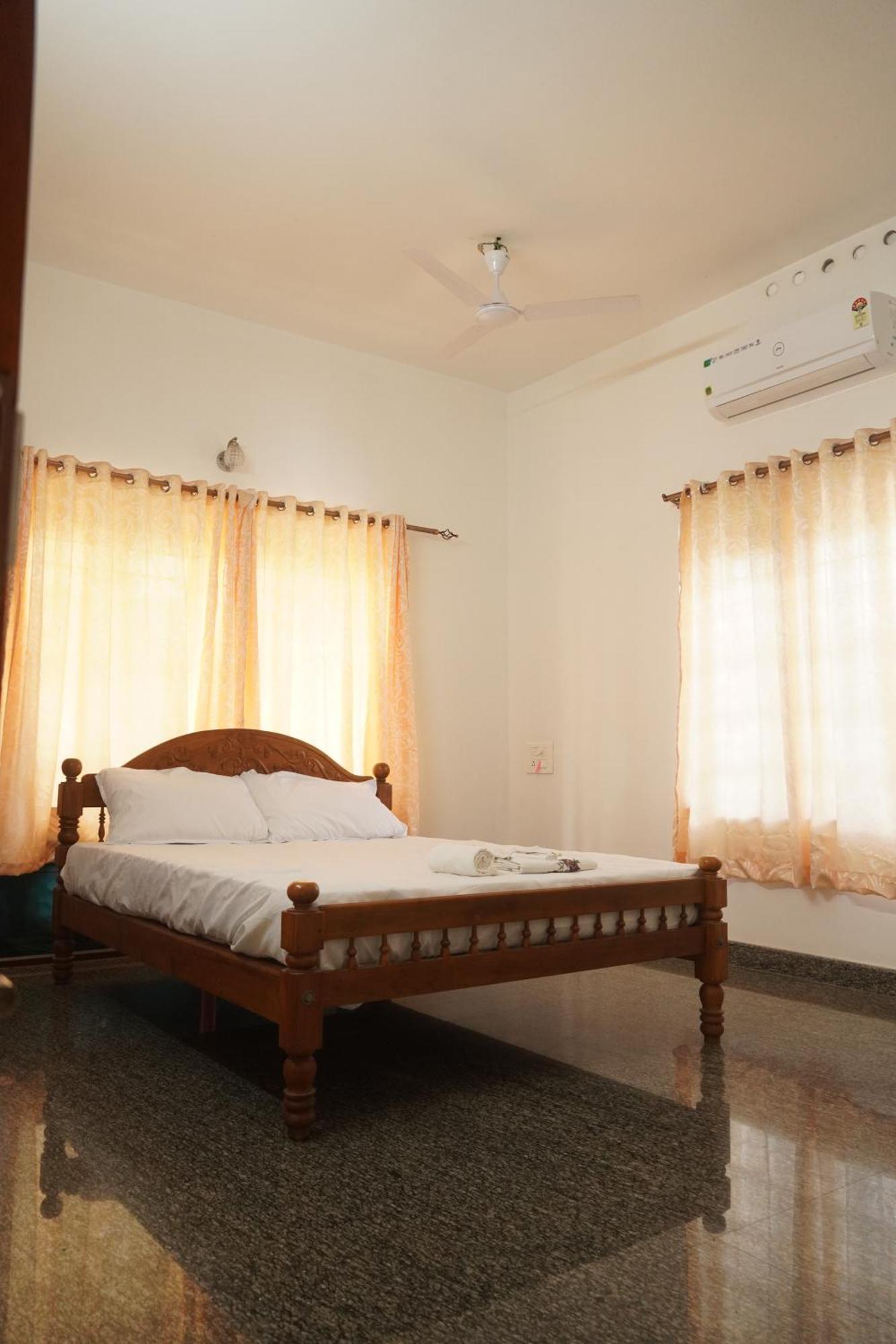 Joby Homestay Kadamakudy Kochi Luaran gambar